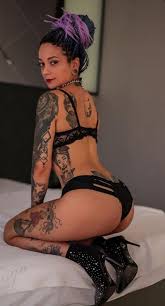 OnlyFansta çıplak paylaşımlar yapan Yağmur Şimşek neden gözaltına alındı? Yağmur  Şimşek kimdir?