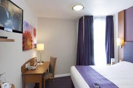 We love this premier inn no issues here, ice bucket filled for our drinks and extra pillows as well when asked for. Premier Inn London Greenwich London Eng United Kingdom Compare Deals