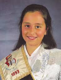 VILLENA CUÉNTAME: REGIDORAS Y MADRINAS COMPARSAS FIESTAS 1993