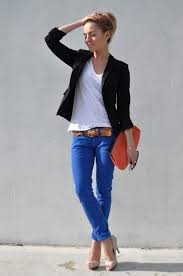 Black White And Blue Outfits Pin By Yezika Davila On Shoes Fashion Fashion Bright Blue Jeans Style
