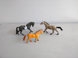 Hard Plastic Horse Flock Brown Toy Horses Play Horses Toy Etsy Play Horse Toy Horse Black Horse