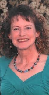 Lena Dailey's Instagram, Twitter & Facebook