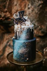 These Cakes Are Probably The Good In The World 32 Ideas For Celestial Weddings Moonandstars Celestialweddings Weddingtrends Festivaldecor Wedding Cake Navy Themed Wedding Cakes Celestial Wedding Theme