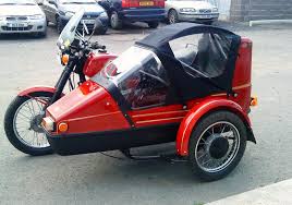 This Is How You Keep Dry Sidecar Motorcycle Sidecar Classic Bikes
