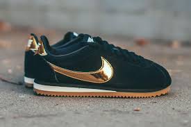 With experienced golf management, operations, marketing and technology solutions, kempersports has been a leader in the golf and hospitatlity industry since 1979, with over 130 venues under management. Nike S Cortez Se Arrives In Black And Gold Hypebae