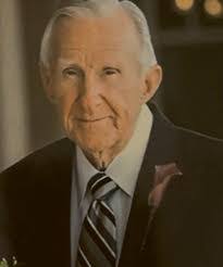 Phillip Bryan's Instagram, Twitter & Facebook