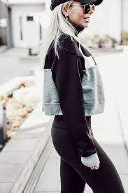 Getting Active In 2020 My Nike 270 S Sneaker Review Lunchpails And Lipstick In 2020 Lunchpails And Lipstick Girl With Hat Athleisure Outfits