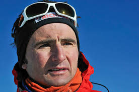 Follow @uelisteck on twitter to get the latest information of what is happening in his extraordinary world. Ueli Steck Nachruf Uelisteck Ch