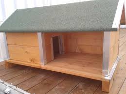 Le casette in legno da 28mm sono le più economice della serie linea standard ecoline. Ecco Una Cuccia Per Gatto Con Veranda Utile Per Fargli Prendere Una Boccata D Aria E Ripararlo Dalle Intemperie Casetta Per Gatti Cuccia Per Gatti Casette