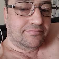 Who is in Missouri watching the Chiefs game?