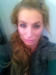 Willow Adams's Instagram, Twitter & Facebook