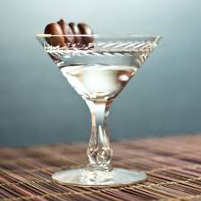 Get To Know The Martinez Recipe Martini Cocktails Mezcal Cocktails