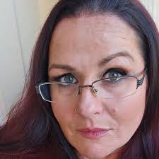 Tabitha Asher's Instagram, Twitter & Facebook