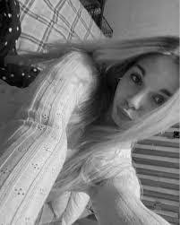 Karin Bean's Instagram, Twitter & Facebook