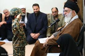 لحظاتی صمیمانه از دیدار رهبر انقلاب با خانواده شهدای مدافع حرم + فیلم. Ø¯Ø± Ù…ÙˆØ±Ø¯ Ù…Ø¯Ø§ÙØ¹Ø§Ù† Ø­Ø±Ù… Ø¯Ø± ÙˆÛŒÚ©ÛŒ ØªØ§Ø¨Ù†Ø§Ú© Ø¨ÛŒØ´ØªØ± Ø¨Ø®ÙˆØ§Ù†ÛŒØ¯