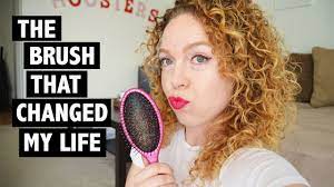 Why you shouldn't brush wavy hair. Best Hair Brush For Curly Hair Wet Brush Youtube