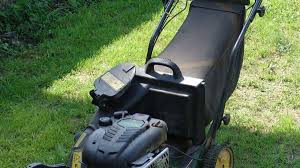 A dull lawn mower blade rips and pulls the grass blades, leaving ragged tears that both weaken the plant and promote fungal growth and other grass diseases. How To Sharpen And Balance Lawn Mower Blades Dengarden