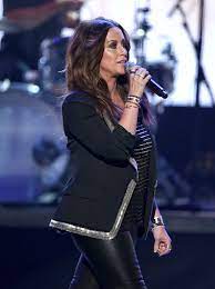 On monday evening, singer alanis morissette announced to her 389,000 instagram followers that she is. Alanis Morissette Sets Jagged Little Pill Tour With Dte Show
