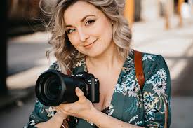 Stephanie Calvin's Instagram, Twitter & Facebook