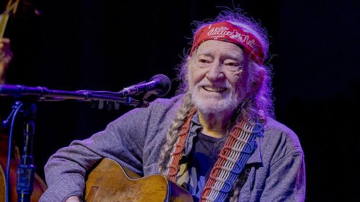 Willie Nelson fights against data centers invading rural Texas | Fox News