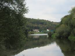 Jako samostatný stát vzniklo 5. Die Berounka Wandern Von Srbsko Nach Karlstejn