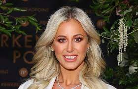 The australian socialite, roxy jacenko, is a runner up of the third season of the celebrity apprentice australia. Roxy Jacenko Bio Wiki Net Worth Married Husband Age Height