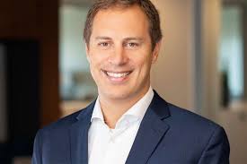 How one athlete-turned-advisor uses his experience to help sports pros