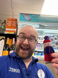 Found in Tesco during shop, rehid in the shop to cheer up someone else  shopping ❤️