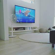 素敵な空間を演出 見た目もすっきり 壁掛けテレビのある部屋 folk 壁掛けテレビ インテリア 収納 シンプルなリビングルーム