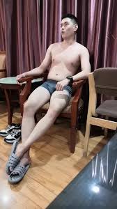 光头大叔- BoyFriendTV.com