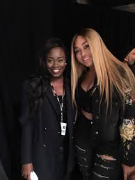 Vi har et nettverk av florister i hele 12 land. Photos Glitz Africa S Claudia Lumor Meets Fashion Bigwigs At New York Fashion Week Ameyaw Debrah