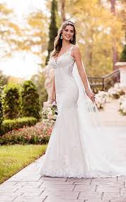 Elegante ivory / creme brautkleider 2018 a linie schultern. Brautmoden 2018 Brautmoden Boos