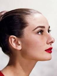 Which of these classic audrey looks should you get? Audrey Hepburn 1959 R Oldschoolcool Old School Cool Know Your Meme