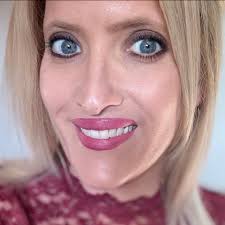 I may be 40 years old….. but my mom still gives me “instruction” via text  message when I'm in session. 🤷‍♂️