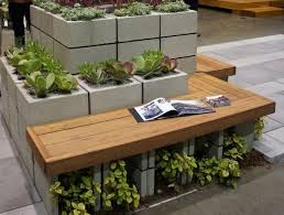 Fabriquer Une Jardiniere En Bois Mode D Emploi Et 35 Belles Idees En Photos Archzine Fr Amenagement Jardin Tendances Jardin Jardiniere En Bois