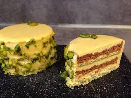 Entremet Pistache Biscuit Macaron Croustillant Chocolat Praline Maison Creme Mousseline Pistache Glac Croustillant Chocolat Glacage Chocolat Blanc Macaron