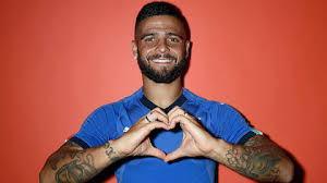 Insbesondere in politischen zusammenhängen ist auch von herrschaftszeichen die rede. Ssc Napolis Lorenzo Insigne Einer Von Ihnen Fussball Europa League