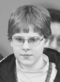 Lenore Howe's Instagram, Twitter & Facebook