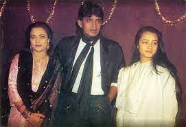 Mandakini's real life daughter is more beautiful and stylish than mother. Throw Back Photo Of Mandakini Bollywood Actress Back Photos Insta Pic