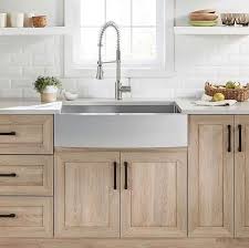 Semihandmade Semihandmade Clj Cove Light Wood Shaker Style Cabinets With Black Hardware White Counter Whi Home Kitchens Kitchen Design Home Decor Kitchen