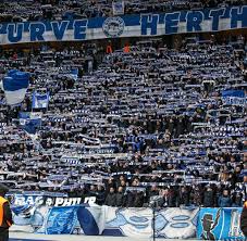 Latest hertha bsc news from goal.com, including transfer updates, rumours, results, scores and player interviews. Tesla Und Amazon Neuer Sponsor Hertha Bsc Buhlt Um Top Konzerne Welt