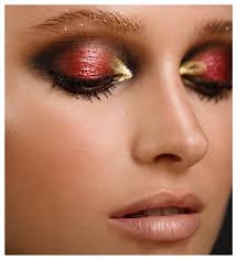 Simplicity Is The New Luxury Interview With Makeup Artist Netta Szekely Cosset Moi Becoming A Makeup Artist Makeup Makeup Artist Career