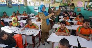 Jangan sampai anda hanta tergiur oleh. 3 Jurusan Guru Yang Banyak Dibutuhkan Berbagi Ilmu