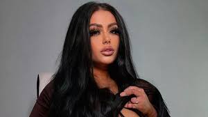 OnlyFans star Antonia Graham makes £10k eating junk food on camera for  kinky fans - Daily Star