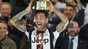 Sağlık kontrolünden geçen brezilyalı futbolcunun yeni kulübünden ne kadar kazanacağı belli oldu. Who Is Wesley New Juventus Signing Dubbed The Next Dani Alves Goal Com