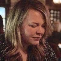 10+ "Tracey" profiles