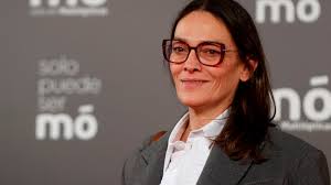 Así fue la boda de Laura Ponte y Beltrán Gómez-Acebo, primo del rey Felipe,  hace 20 años: del vestido de la novia a los looks de las invitadas