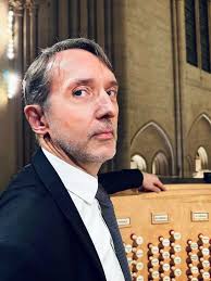 I am sorry for nearly thound of people who were in the waiting list but  couldn't get a ticket for my first concert tonight at Notre-Dame. Hoping to  meet soon in the