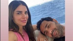 بث مباشر ام شامبو مع عيال السعوديه تجليخ. Ø¥Ø·Ù„Ø§Ù„Ø© Ø±ÙˆÙ…Ø§Ù†Ø³ÙŠØ© Ù„Ù€ ÙƒØ±ÙŠÙ… ÙÙ‡Ù…ÙŠ Ø¨Ø±ÙÙ‚Ø© Ø²ÙˆØ¬ØªÙ‡ Ù…Ù‚Ø§Ù„Ø© Ù†Øª