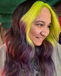 𝑬𝒎𝒊𝒍𝒚 𝑴𝒄𝑳𝒂𝒊𝒏